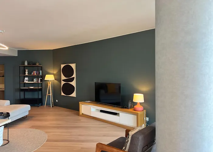 Daire Southern Skies